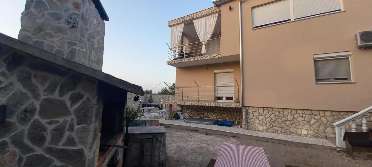 Apartments Adriana Bilice Kültér fotó