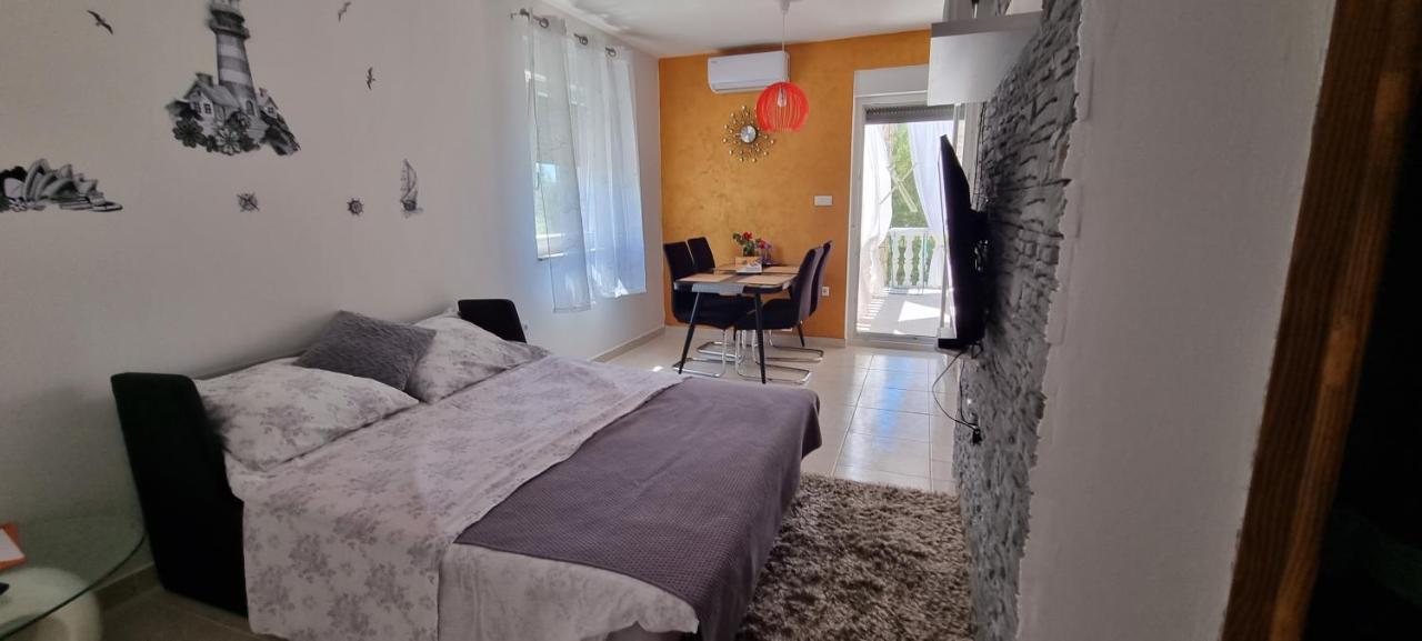 Apartments Adriana Bilice Kültér fotó