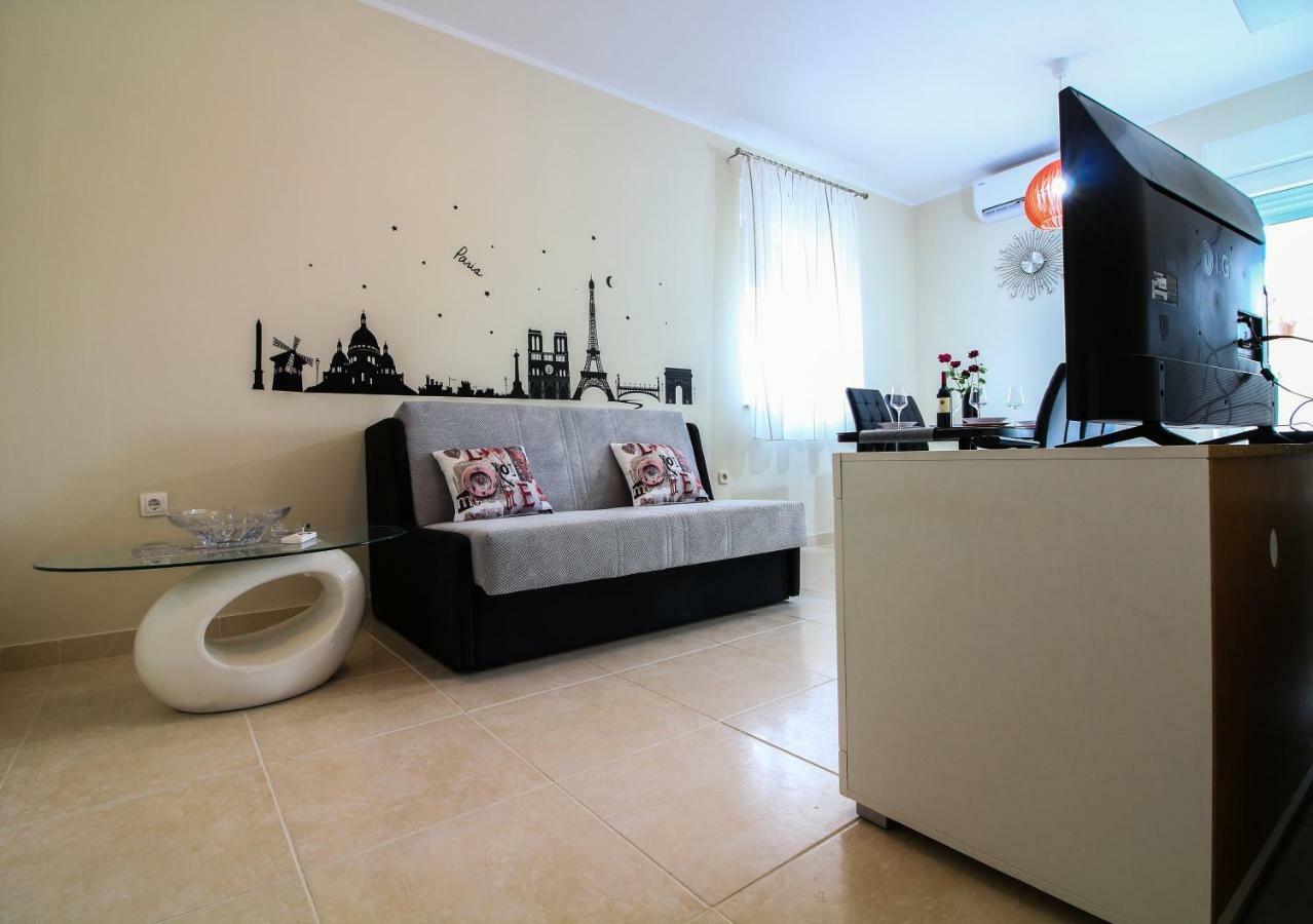 Apartments Adriana Bilice Kültér fotó